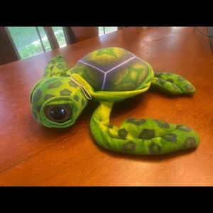 17.5” stuffed sea turtle